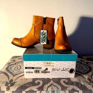 Beautiful cognac ankle boots